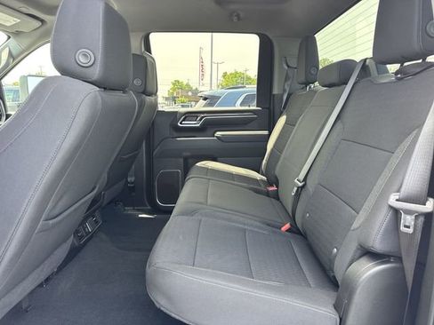 Used 2025 Chevrolet Silverado 2500 LT w/ Convenience Package AWD/4WD image 9