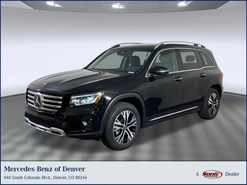 Used 2025 Mercedes-Benz GLB 250 4MATIC image 1