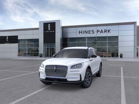 New 2026 Lincoln Corsair Premiere image 2