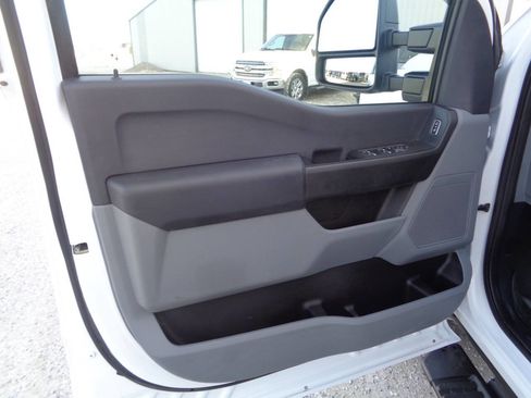 Used 2024 Ford F350 XL w/ XL Chrome Package image 47