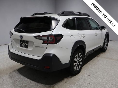 Used 2023 Subaru Outback Premium AWD/4WD image 2