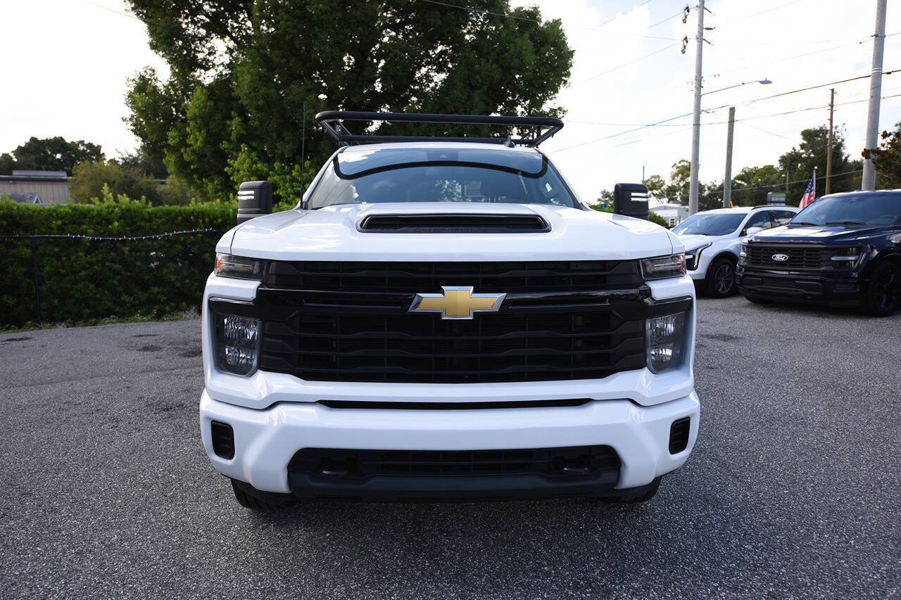 Used 2025 Chevrolet Silverado 2500 W/T w/ WT Convenience Package AWD/4WD image 2