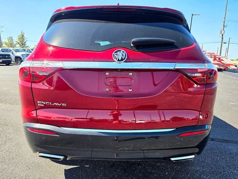 Used 2023 Buick Enclave Essence AWD/4WD image 4