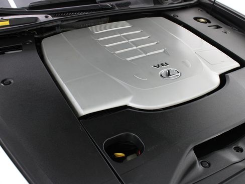 Used 2016 Lexus LS 460 image 76