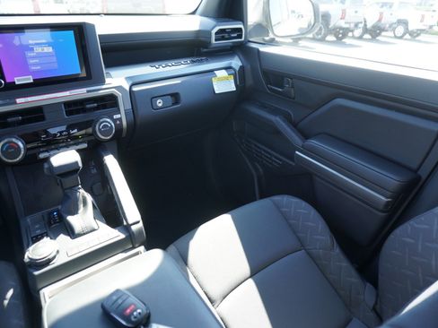 New 2026 Toyota Tacoma SR5 image 17