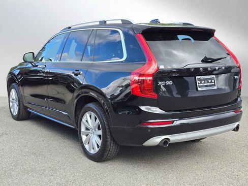 Used 2019 Volvo XC90 T5 Momentum FWD image 5