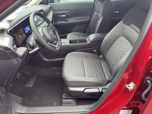 New 2026 Nissan Kicks SV image 15