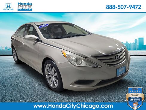 Used 2012 Hyundai Sonata GLS image 1