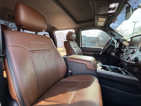 Used 2016 Ford F250 Platinum w/ FX4 Off-Road Package image 17