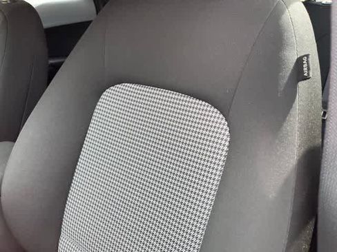Used 2021 Hyundai Kona SEL image 7