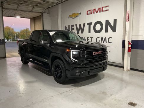New 2026 GMC Sierra 1500 Elevation w/ Elevation Premium Package image 2