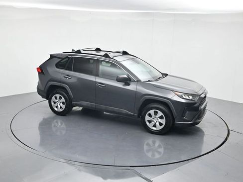 Used 2020 Toyota RAV4 LE image 40