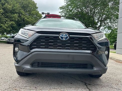 Certified 2019 Toyota RAV4 XLE w/ Convenience Package AWD/4WD image 8