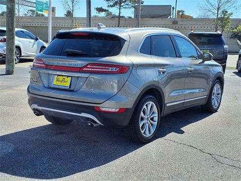 Used 2017 Lincoln MKC Select w/ Select Plus Package image 2