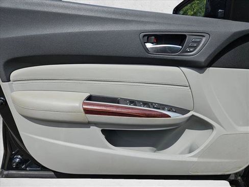 Used 2015 Acura TLX FWD image 12