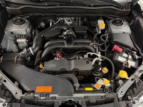 Used 2017 Subaru Forester 2.5i Premium w/ All-Weather Package AWD/4WD image 18