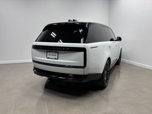 Used 2023 Land Rover Range Rover SE AWD/4WD image 7