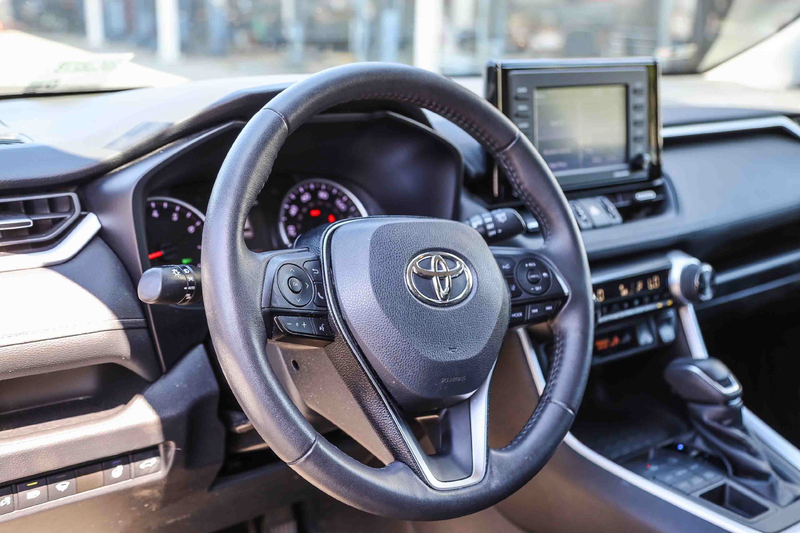 Certified 2021 Toyota RAV4 XLE Premium AWD/4WD image 21