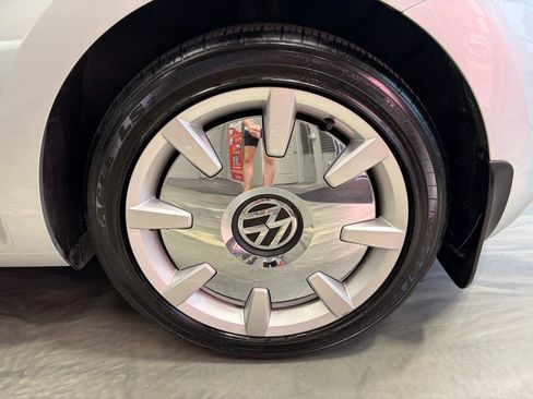 Used 2016 Volkswagen Beetle 1.8T SEL FWD image 24