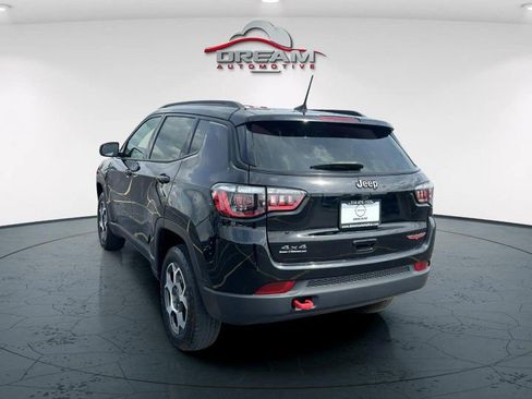 Used 2022 Jeep Compass Trailhawk w/ Trailhawk Convenience Group AWD/4WD image 6