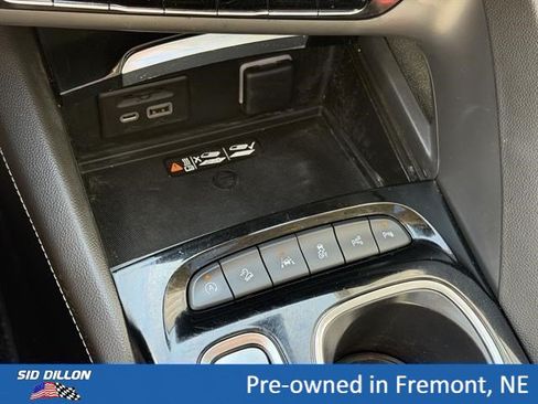 Used 2023 Buick Envision Avenir AWD/4WD image 13
