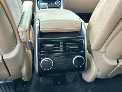 Used 2023 Land Rover Range Rover Long Wheelbase SE AWD/4WD image 22