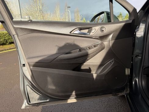 Used 2018 Chevrolet Cruze LT w/ LT Fleet Convenience Package image 12