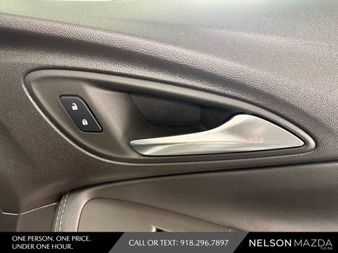 Used 2023 Buick Encore GX Preferred FWD image 45