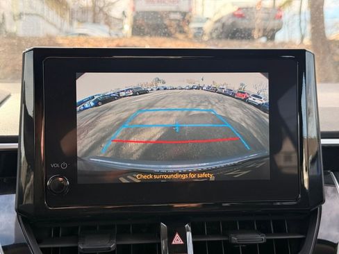 Used 2023 Toyota Corolla LE image 31