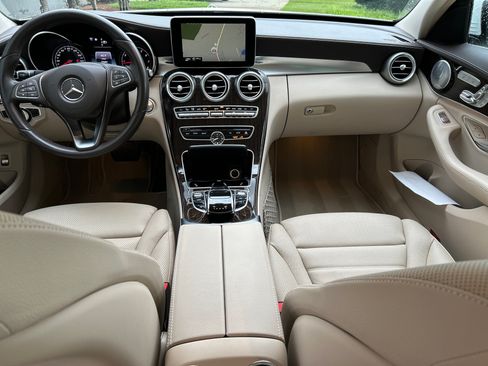Used 2015 Mercedes-Benz C 300 4MATIC Sedan image 23