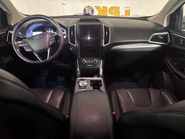 Used 2022 Ford Edge Titanium w/ Equipment Group 301A AWD/4WD image 28