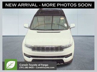 Used 2022 Jeep Grand Wagoneer Series III w/ Rear Seat Video Group 1 360° Tour