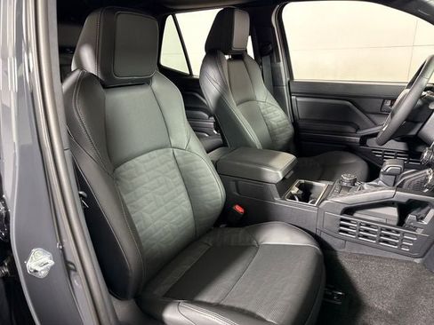 New 2026 Toyota 4Runner TRD Off-Road Premium AWD/4WD image 14