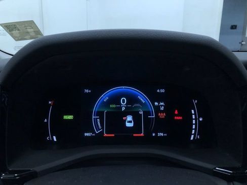 Used 2026 Toyota Camry LE FWD image 31
