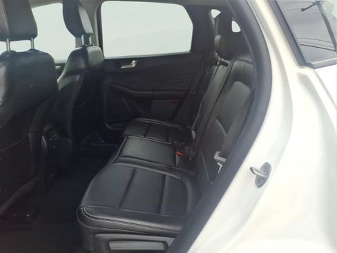 Certified 2022 Ford Escape SEL AWD/4WD image 9