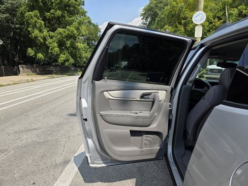 Used 2016 Chevrolet Traverse LS AWD/4WD image 22
