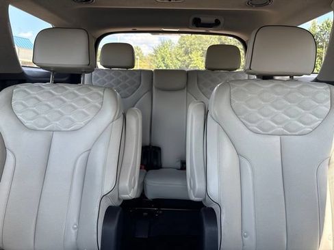 Used 2021 Hyundai Palisade Limited FWD image 11