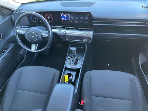 Used 2025 Hyundai Kona SEL AWD/4WD image 30