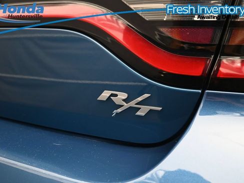 Used 2022 Dodge Charger R/T w/ Plus Group RWD image 12
