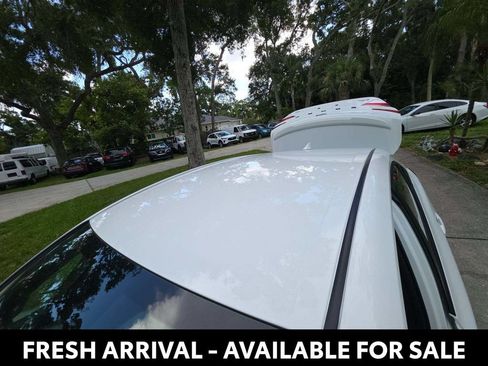 Used 2025 Toyota Camry SE FWD image 5