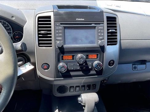 Used 2019 Nissan Frontier SL RWD image 31