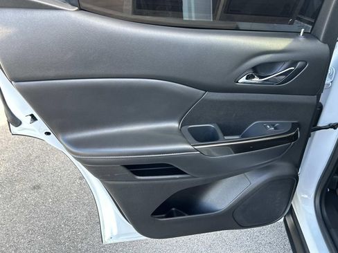 Used 2021 GMC Acadia AT4 w/ Technology Package image 23