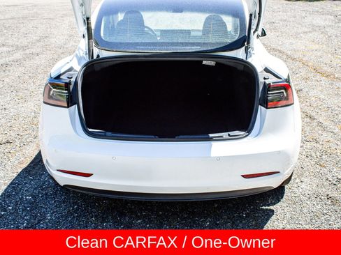 Used 2022 Tesla Model 3 Standard Range RWD image 16