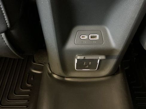 Used 2023 Buick Envision Avenir AWD/4WD image 13