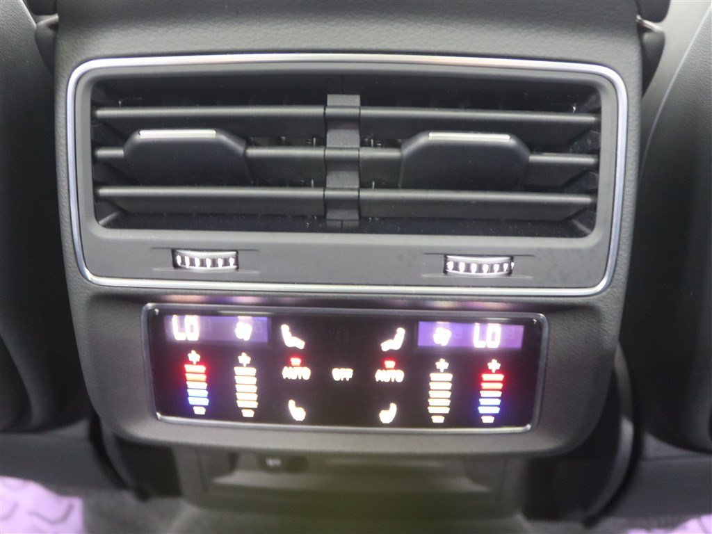 Used 2025 Audi Q7 3.0T Prestige AWD/4WD image 24