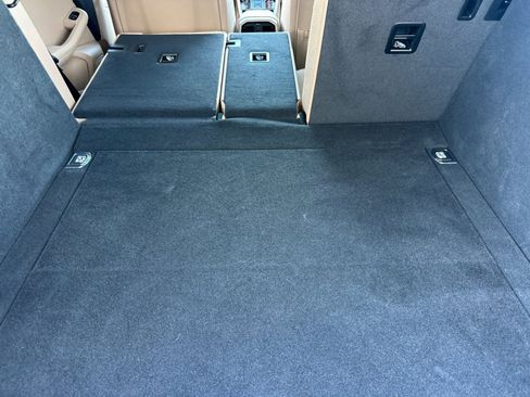 Used 2025 Porsche Macan image 15