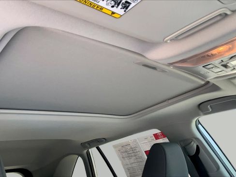 Used 2019 Toyota RAV4 XLE AWD/4WD image 14