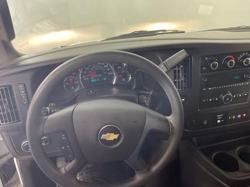 Used 2024 Chevrolet Express 3500 LT w/ LT Preferred Equipment Group RWD image 20