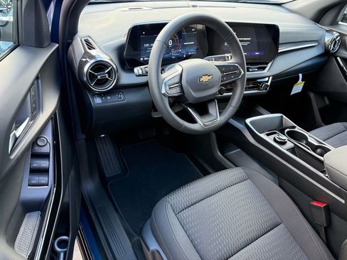 New 2026 Chevrolet Equinox LT image 8