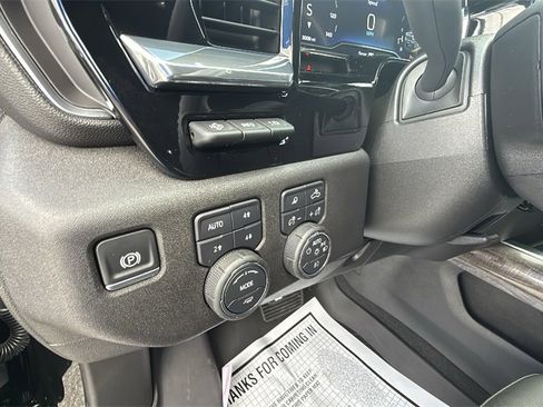 Used 2025 Chevrolet Silverado 2500 LTZ w/ LTZ Premium Package image 35